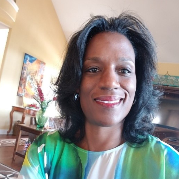 Yolanda Gains headshot photo
