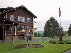 sky-lodge-entryway-300×225