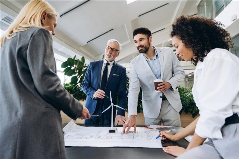 sustainable-finance-group-chatting