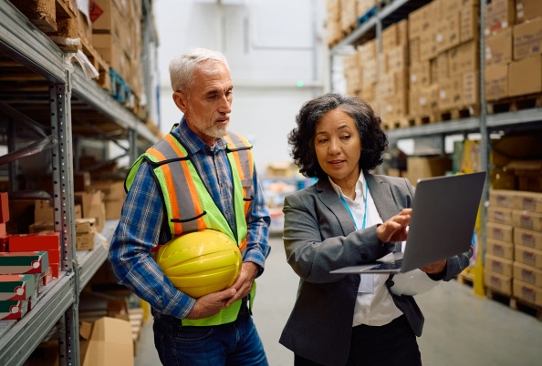 supply-chain-operations-construction-laptop